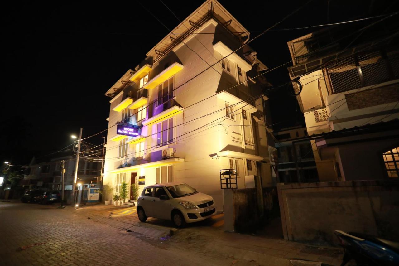 The Waves Fortkochi Kochi Exterior foto