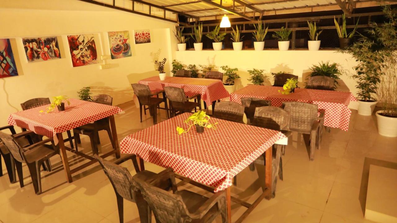 The Waves Fortkochi Kochi Exterior foto