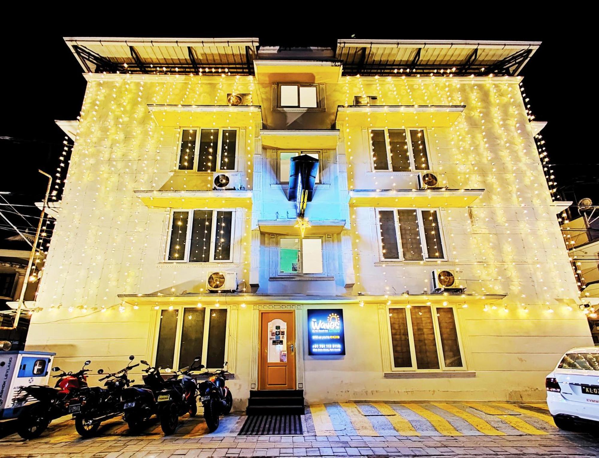 The Waves Fortkochi Kochi Exterior foto